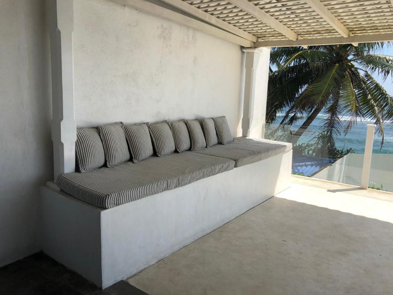Galle Henna Beach House Унаватуна Екстериор снимка